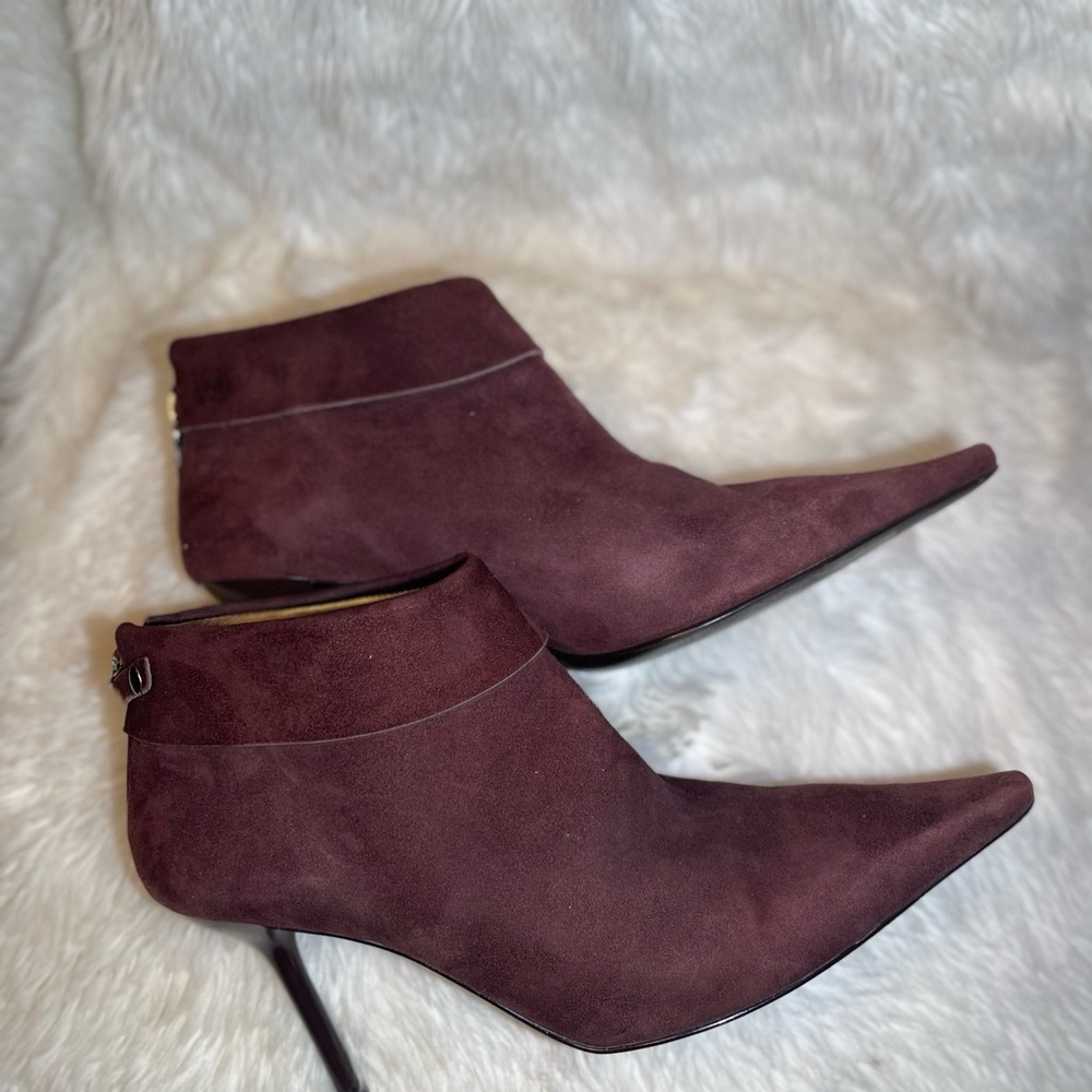 BCBG women’s burgundy pointed toe ankle boots size 8 - Picture 5 of 8
